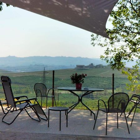 Braide Ospitalita Rurale Villa La Morra Bagian luar foto