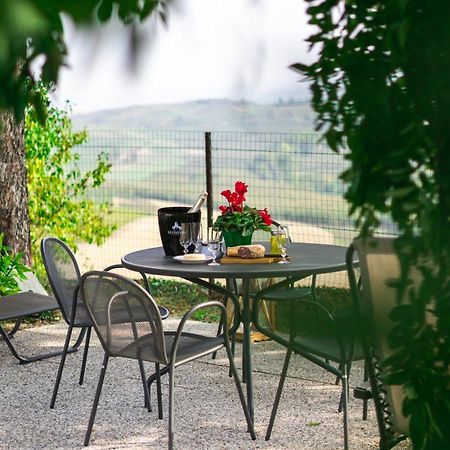 Braide Ospitalita Rurale Villa La Morra Bagian luar foto